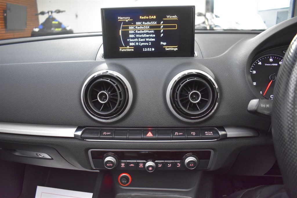 Used Audi Cabriolet 2015 for sale - 76339049: Photo 55