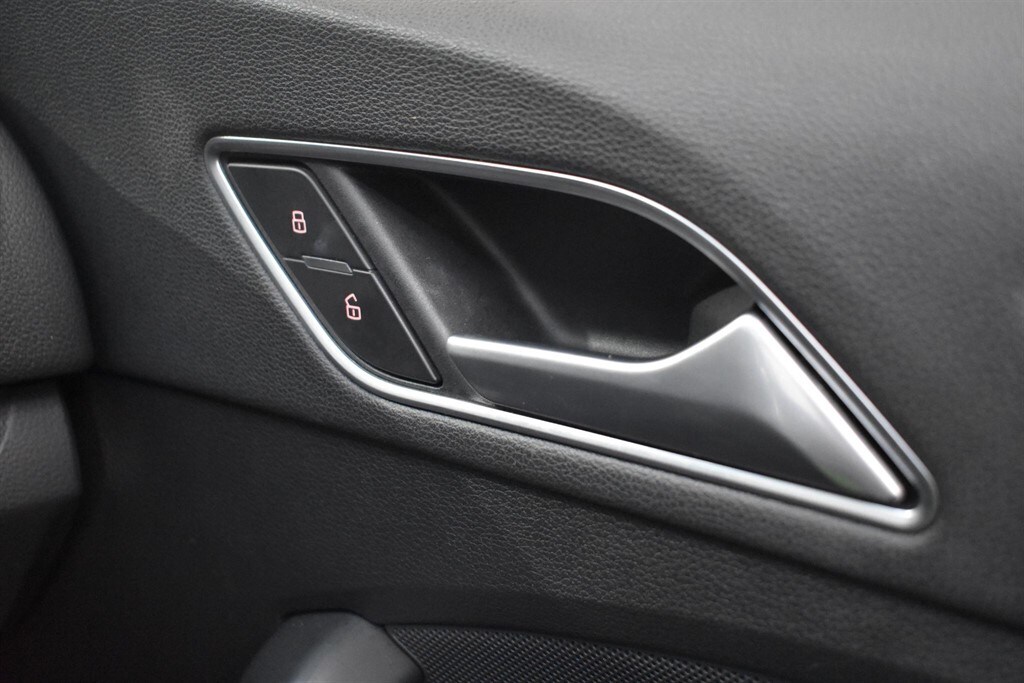 Used Audi Cabriolet 2015 for sale - 76339049: Photo 67