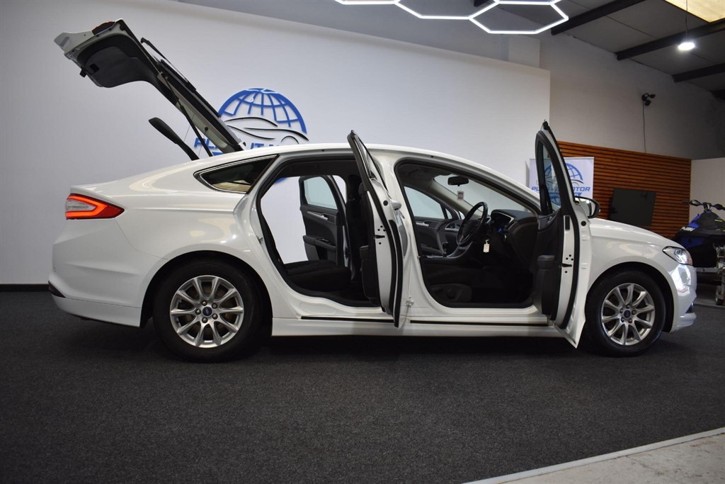 Used Ford Mondeo 2015 for sale - 77653362: Photo 16