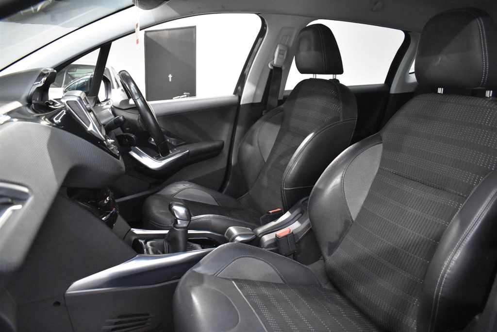 Used Peugeot 2008 2014 for sale - 77339771: Photo 33