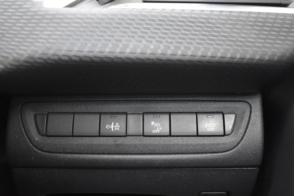 Used Peugeot 2008 2014 for sale - 77339771: Photo 53