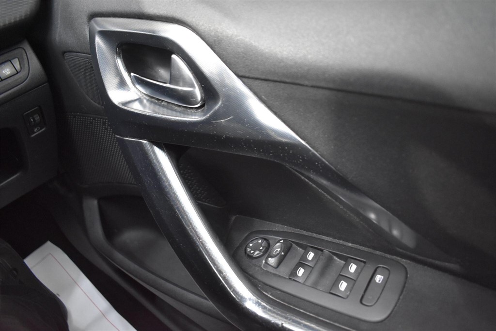 Used Peugeot 2008 2014 for sale - 77339771: Photo 54