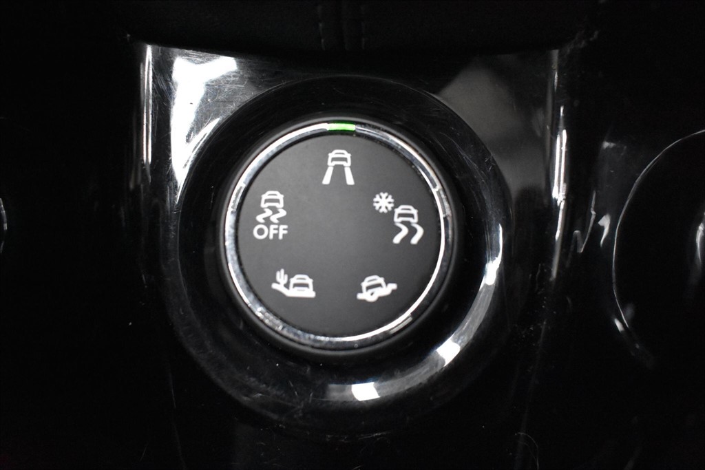 Used Peugeot 2008 2014 for sale - 77339771: Photo 62