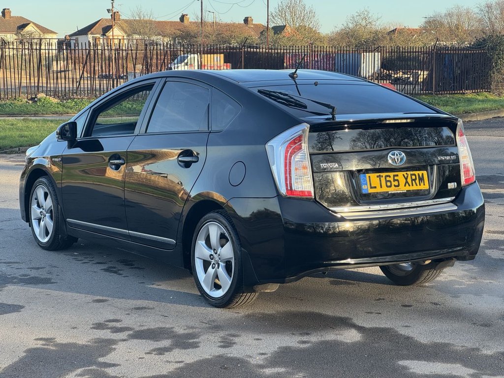 Used Toyota Prius 2015 for sale - 76546896: Photo 14