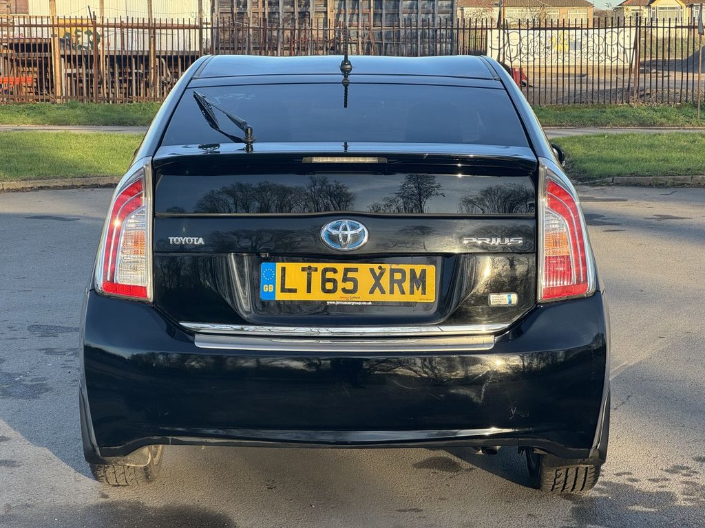 Used Toyota Prius 2015 for sale - 76546896: Photo 15