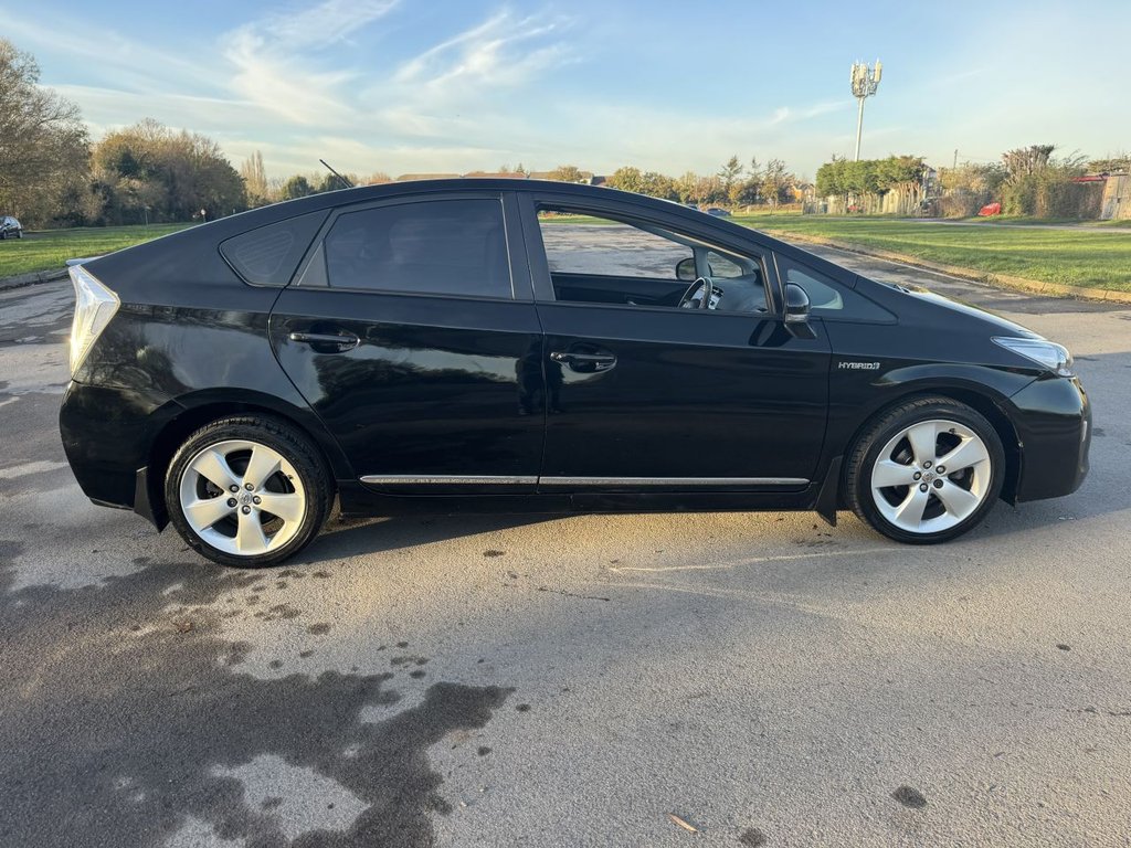 Used Toyota Prius 2015 for sale - 76546896: Photo 17