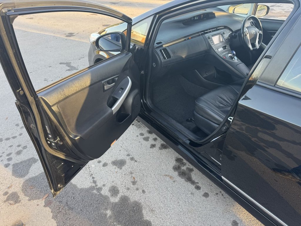 Used Toyota Prius 2015 for sale - 76546896: Photo 39