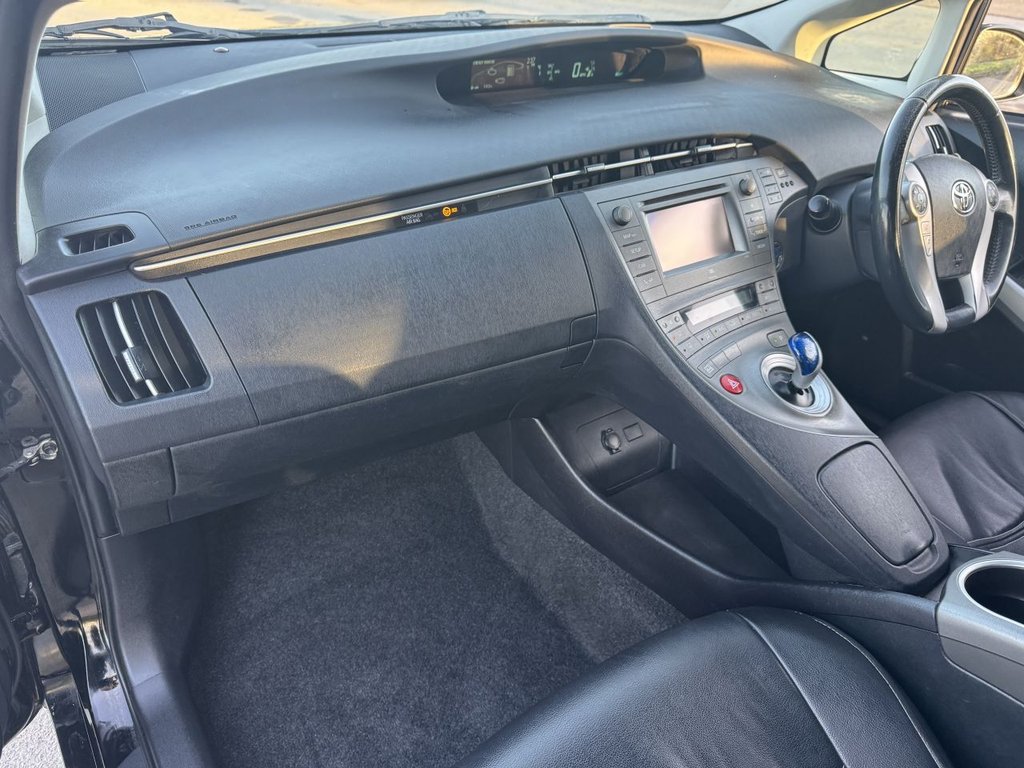 Used Toyota Prius 2015 for sale - 76546896: Photo 40