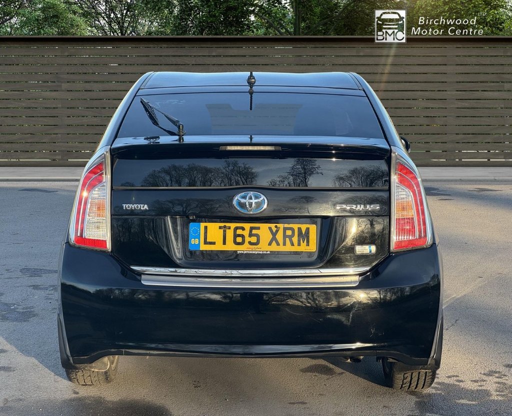 Used Toyota Prius 2015 for sale - 76546896: Photo 6