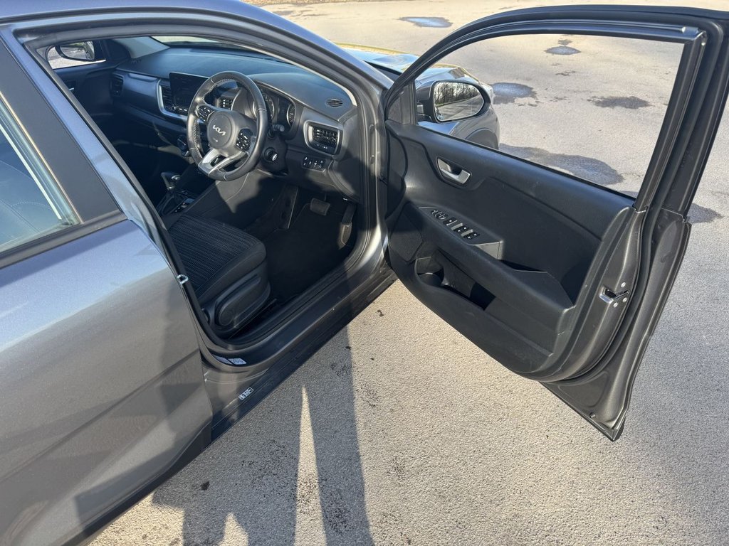 Used Kia Stonic 2024 for sale - 77327948: Photo 19