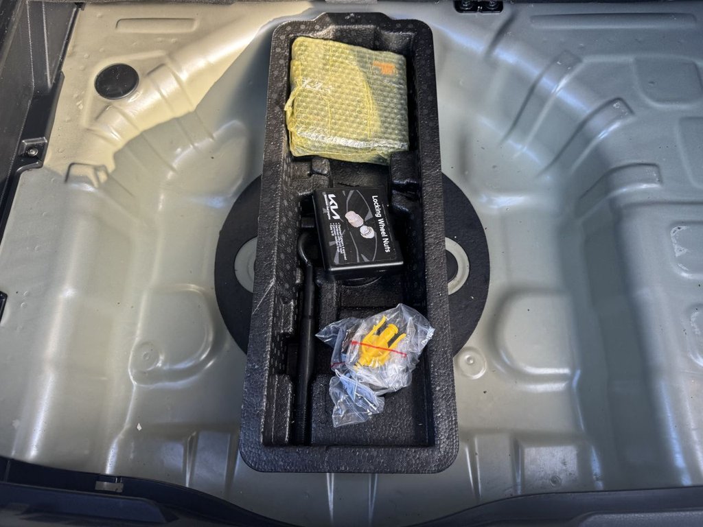 Used Kia Stonic 2024 for sale - 77327948: Photo 31