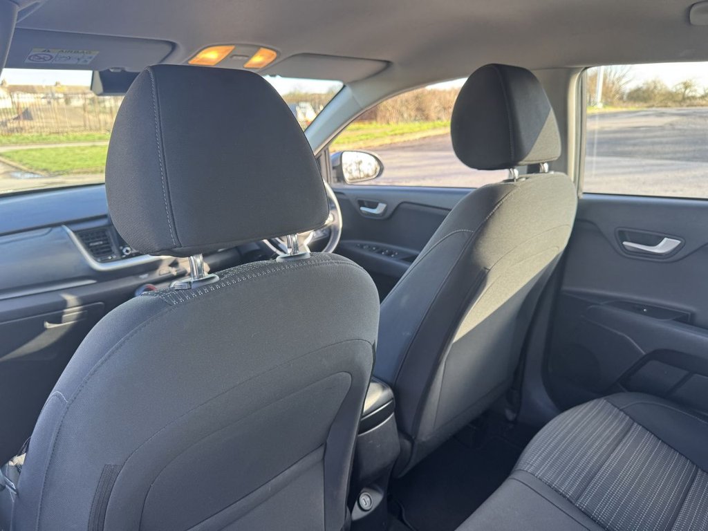 Used Kia Stonic 2024 for sale - 77327948: Photo 35