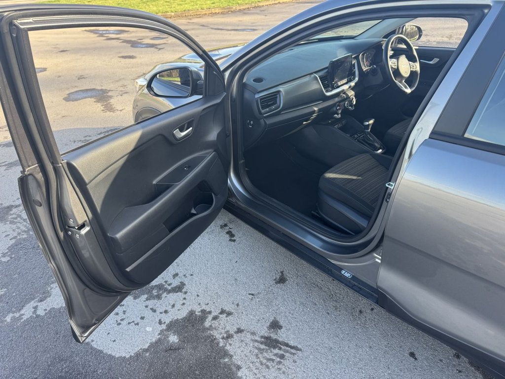 Used Kia Stonic 2024 for sale - 77327948: Photo 39