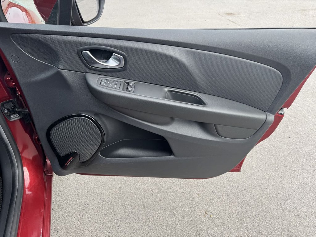 Used Renault Clio 2019 for sale - 76251691: Photo 44
