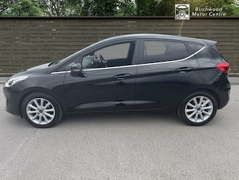 Used Ford Fiesta 2017 for sale - 75248219: Photo