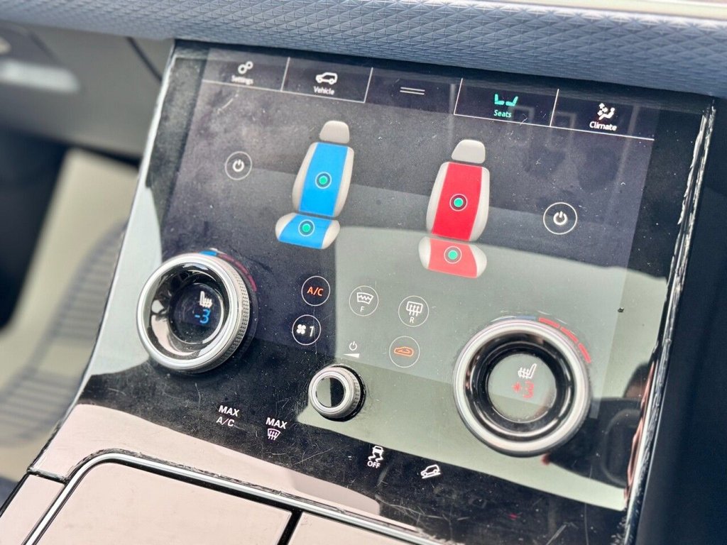 Used Land Rover Range Rover Velar 2017 for sale - 77451936: Photo 32