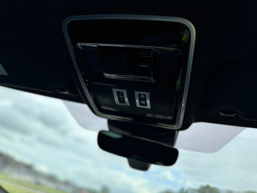 Used Land Rover Range Rover Velar 2017 for sale - 77451936: Photo 48