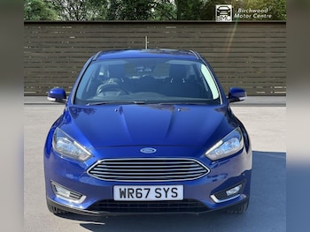 Used Ford Focus 2017 for sale - 76111953: Photo 2