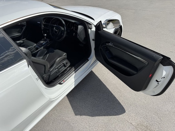 Used Audi RS5 2011 for sale - 75062275: Photo 10