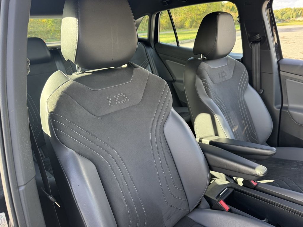 Used Volkswagen ID.4 2022 for sale - 76950759: Photo 21