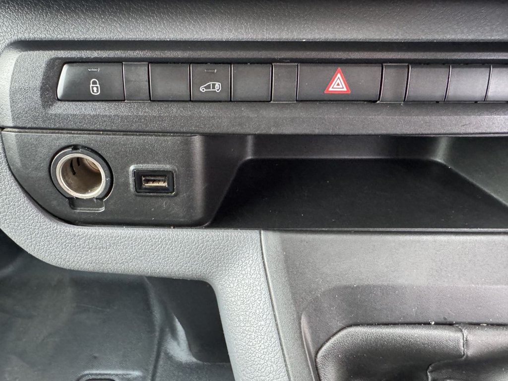 Used Citroen Dispatch 2020 for sale - 76303899: Photo 40
