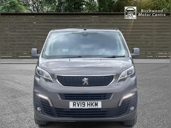 Used Peugeot Traveller 2019 for sale - 79288681: Photo
