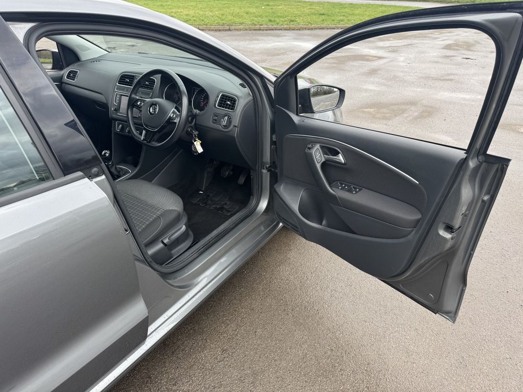 Used Volkswagen Polo 2015 for sale - 77408661: Photo 19