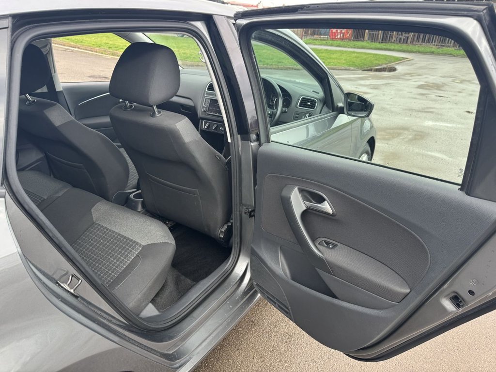 Used Volkswagen Polo 2015 for sale - 77408661: Photo 24