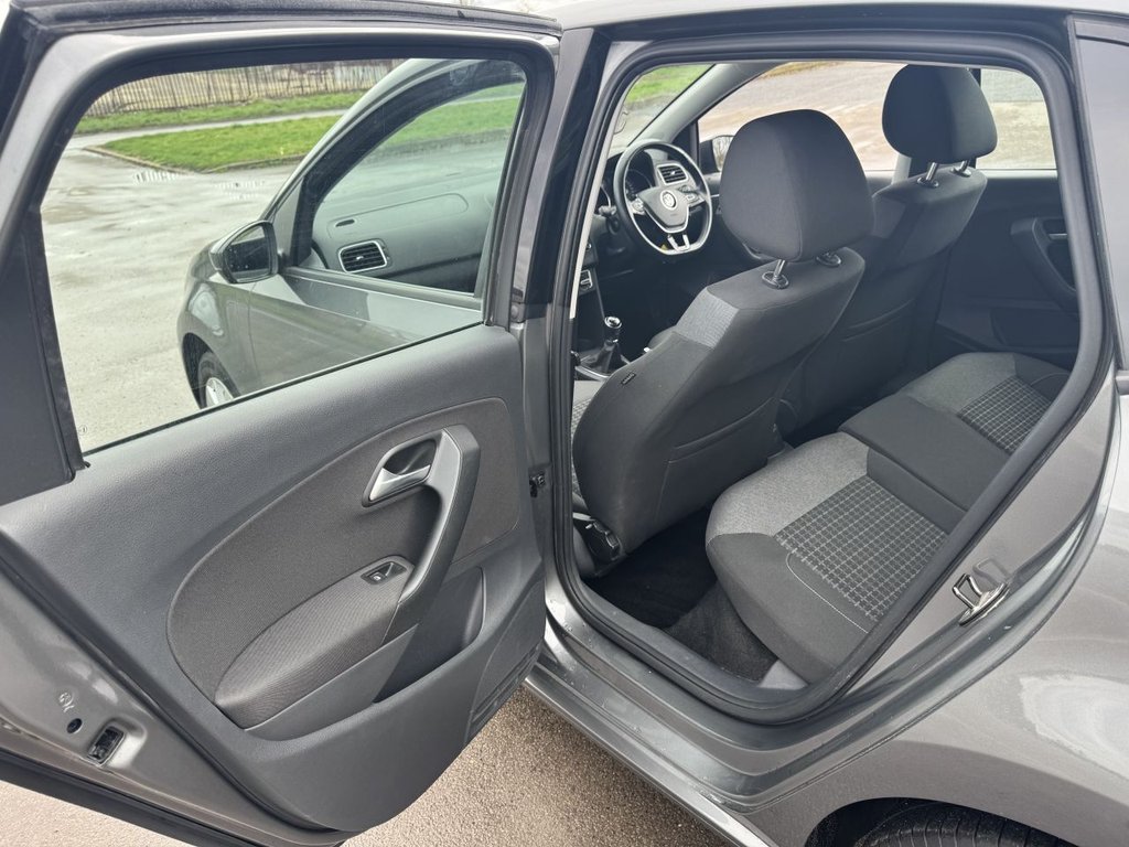 Used Volkswagen Polo 2015 for sale - 77408661: Photo 34