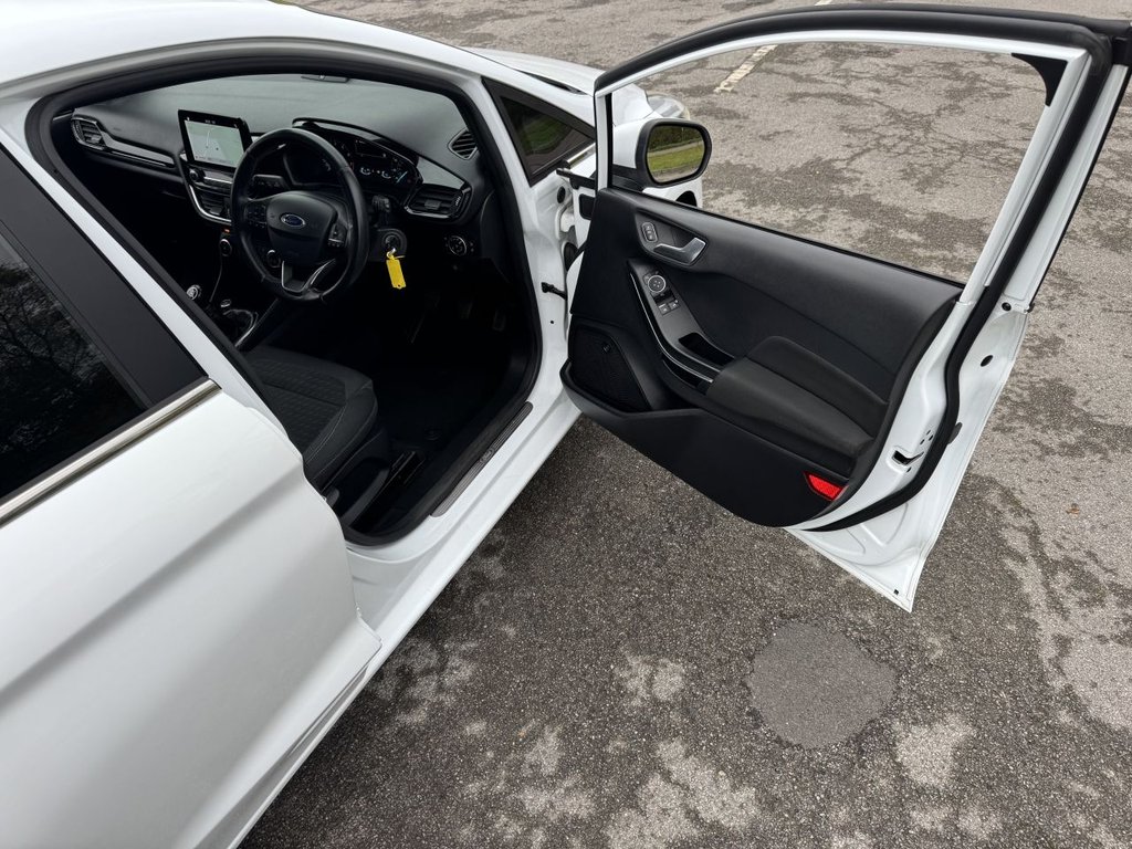 Used Ford Fiesta 2017 for sale - 76356676: Photo 17