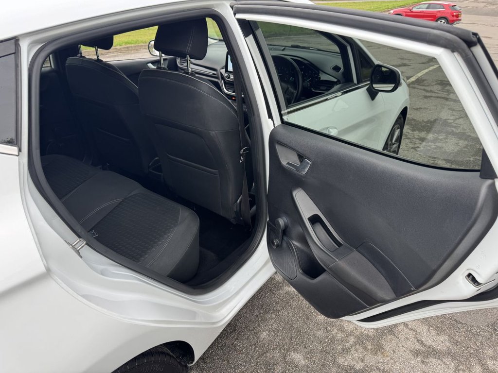 Used Ford Fiesta 2017 for sale - 76356676: Photo 21