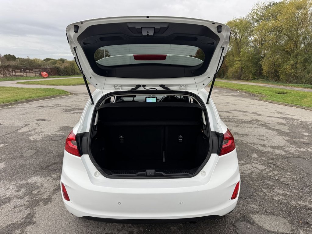 Used Ford Fiesta 2017 for sale - 76356676: Photo 25