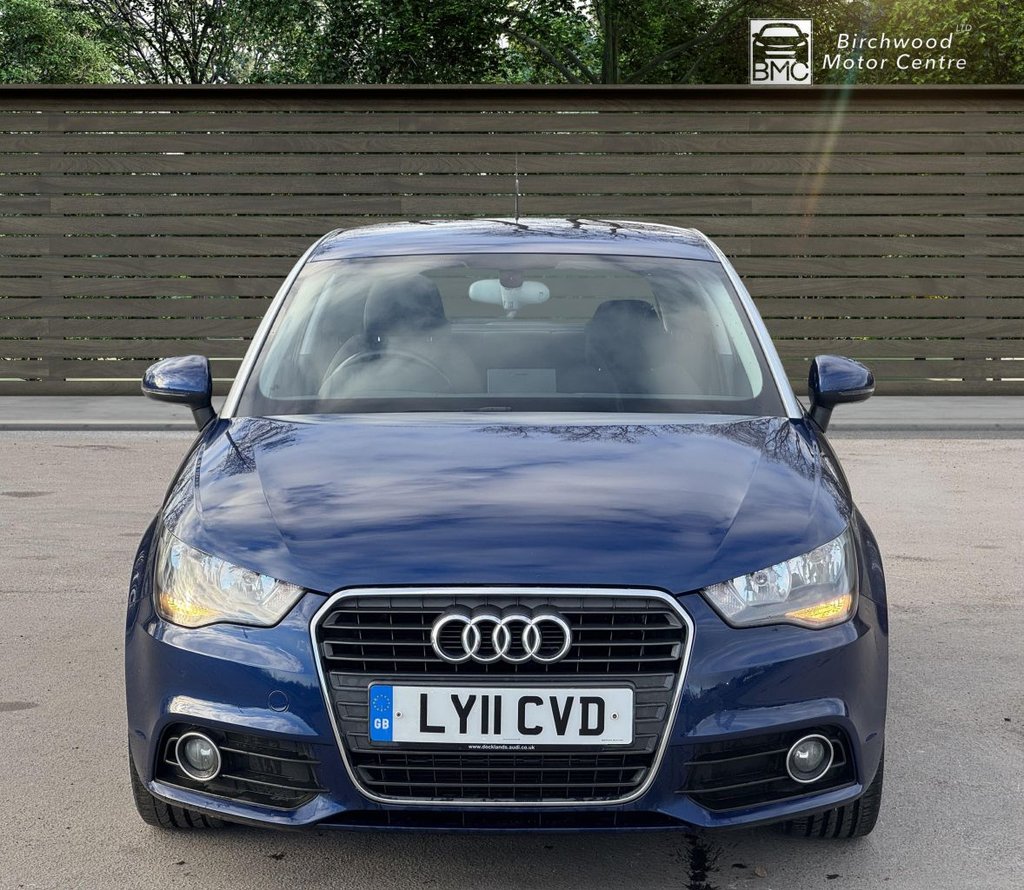 Used Audi A1 2011 for sale - 77121952: Photo 2