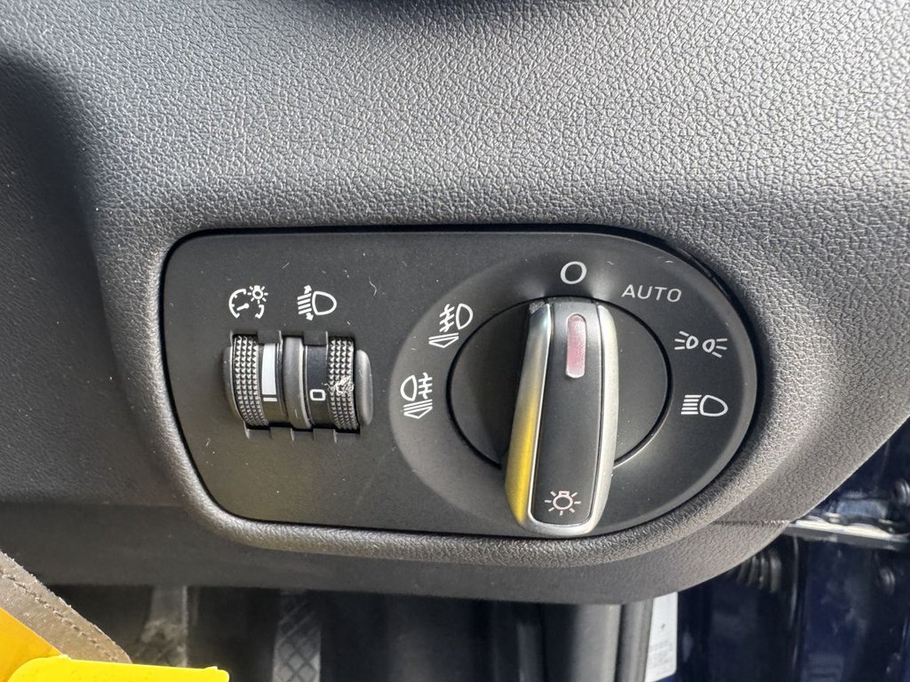 Used Audi A1 2011 for sale - 77121952: Photo 47