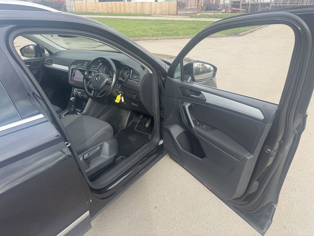 Used Volkswagen Tiguan 2018 for sale - 77200553: Photo 19