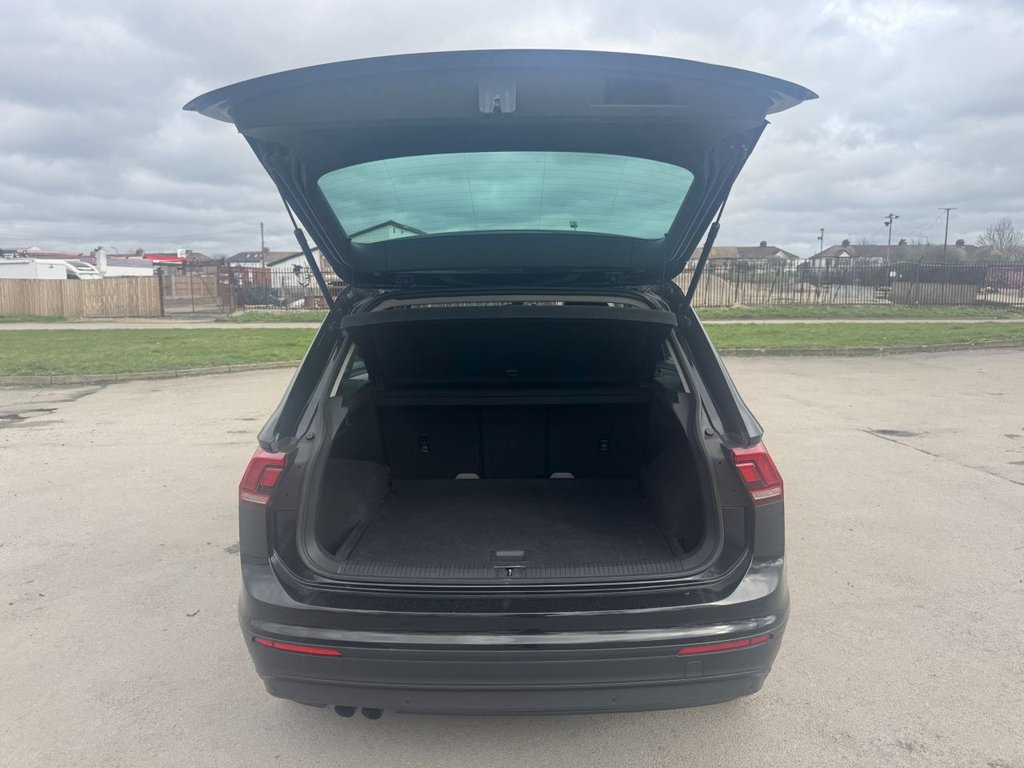 Used Volkswagen Tiguan 2018 for sale - 77200553: Photo 29