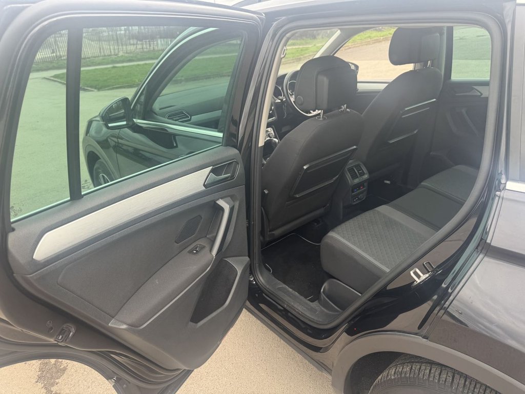 Used Volkswagen Tiguan 2018 for sale - 77200553: Photo 34