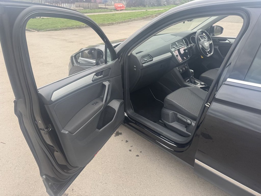 Used Volkswagen Tiguan 2018 for sale - 77200553: Photo 39