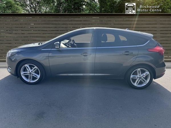 Used Ford Focus 2017 for sale - 76203452: Photo 4