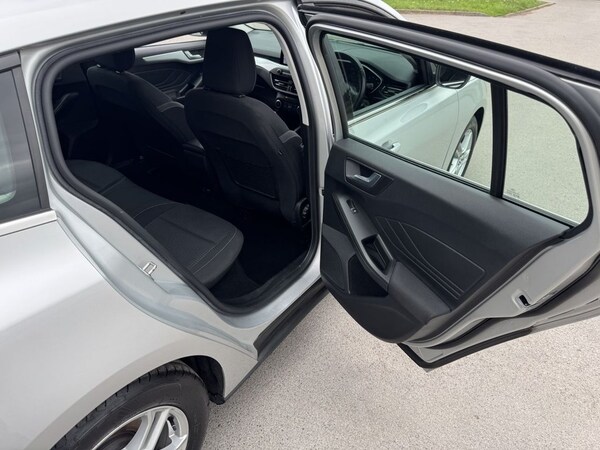Used Ford Focus 2019 for sale - 75433220: Photo 15