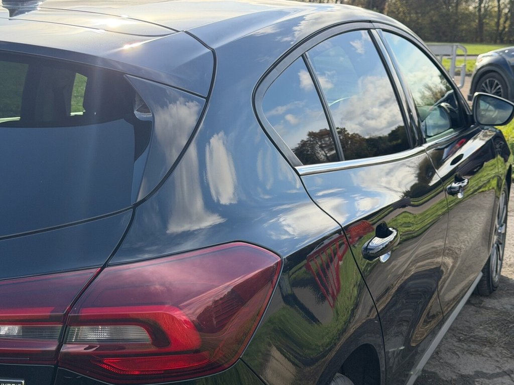 Used Ford Focus 2023 for sale - 76482245: Photo 21