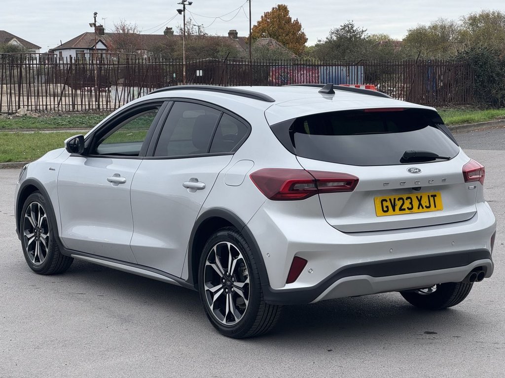 Used Ford Focus 2023 for sale - 76256254: Photo 13