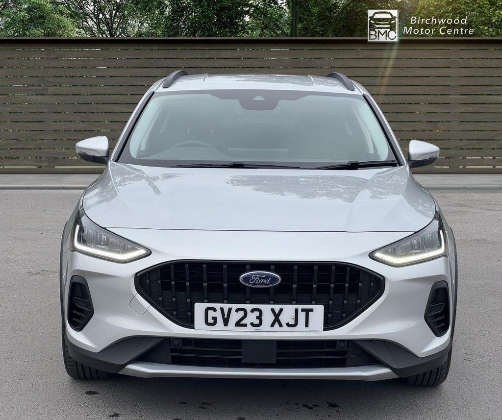 Used Ford Focus 2023 for sale - 76256254: Photo 2