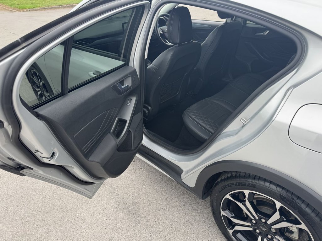 Used Ford Focus 2023 for sale - 76256254: Photo 28