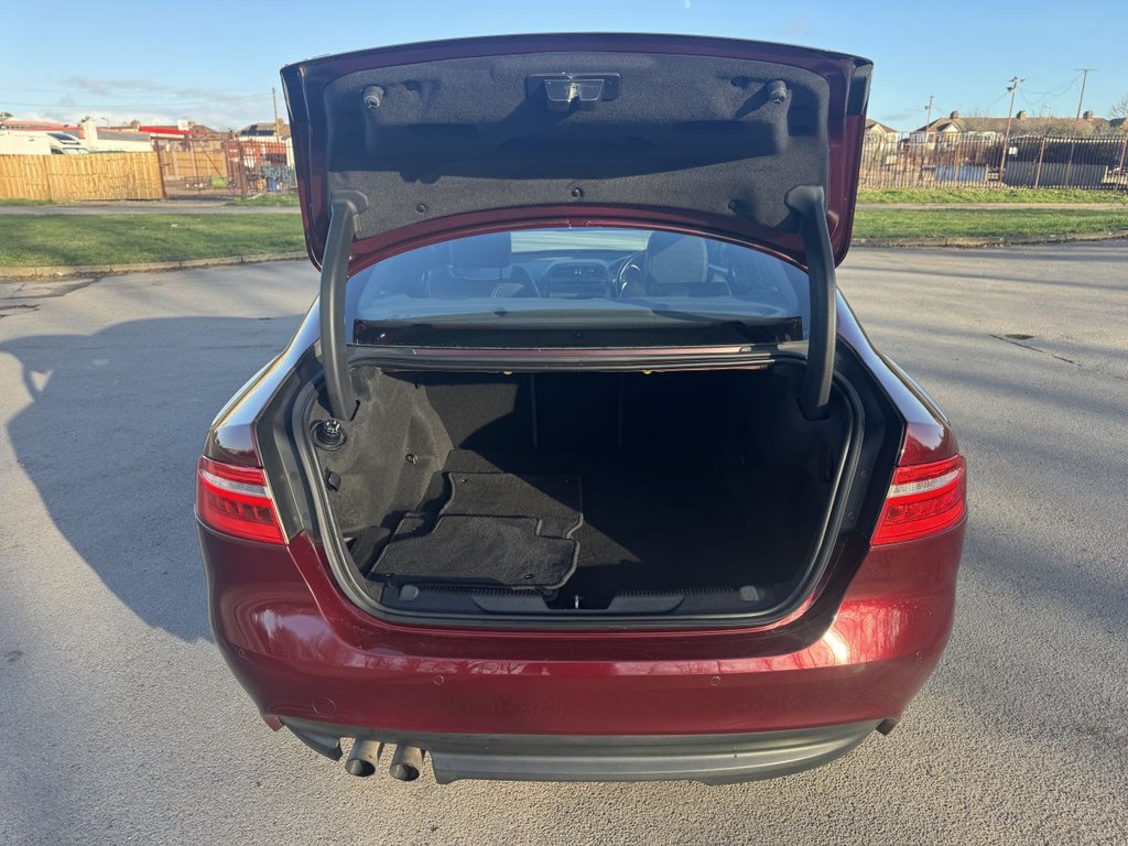 Used Jaguar XE 2016 for sale - 77065219: Photo 27