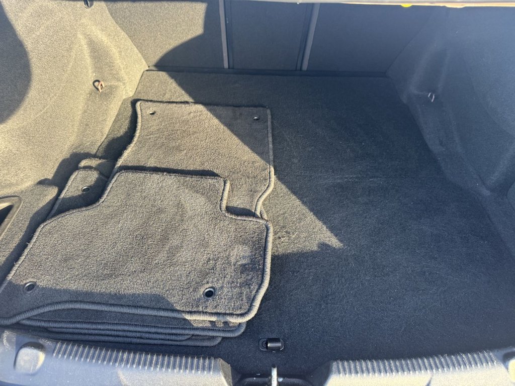 Used Jaguar XE 2016 for sale - 77065219: Photo 28