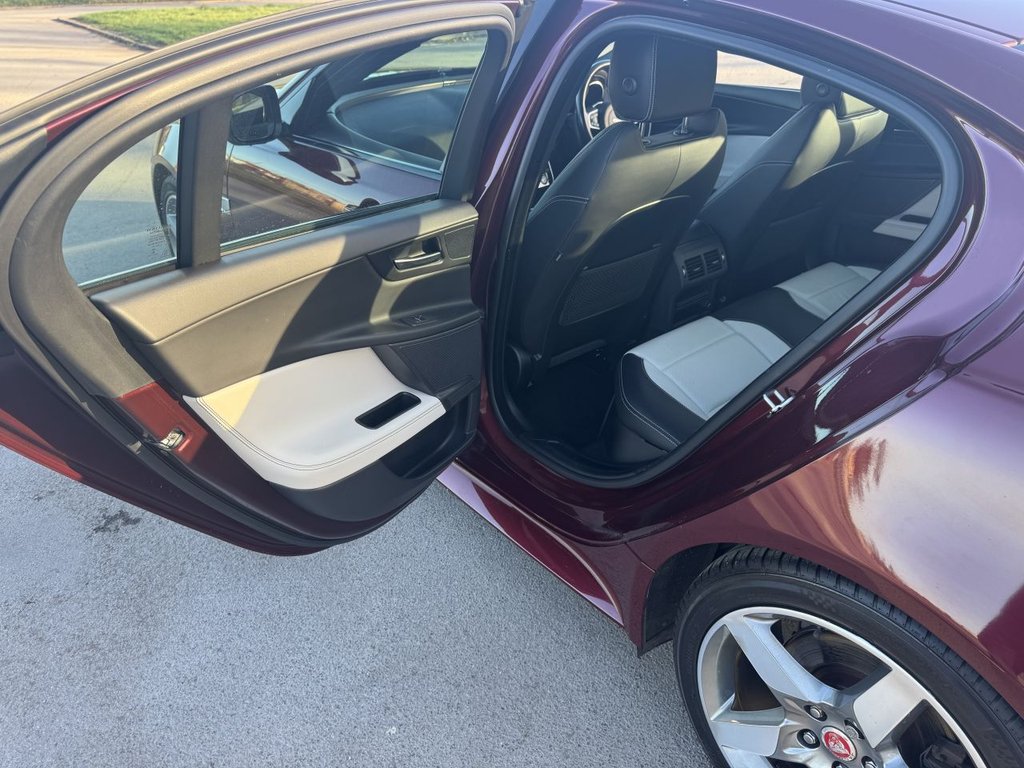 Used Jaguar XE 2016 for sale - 77065219: Photo 29