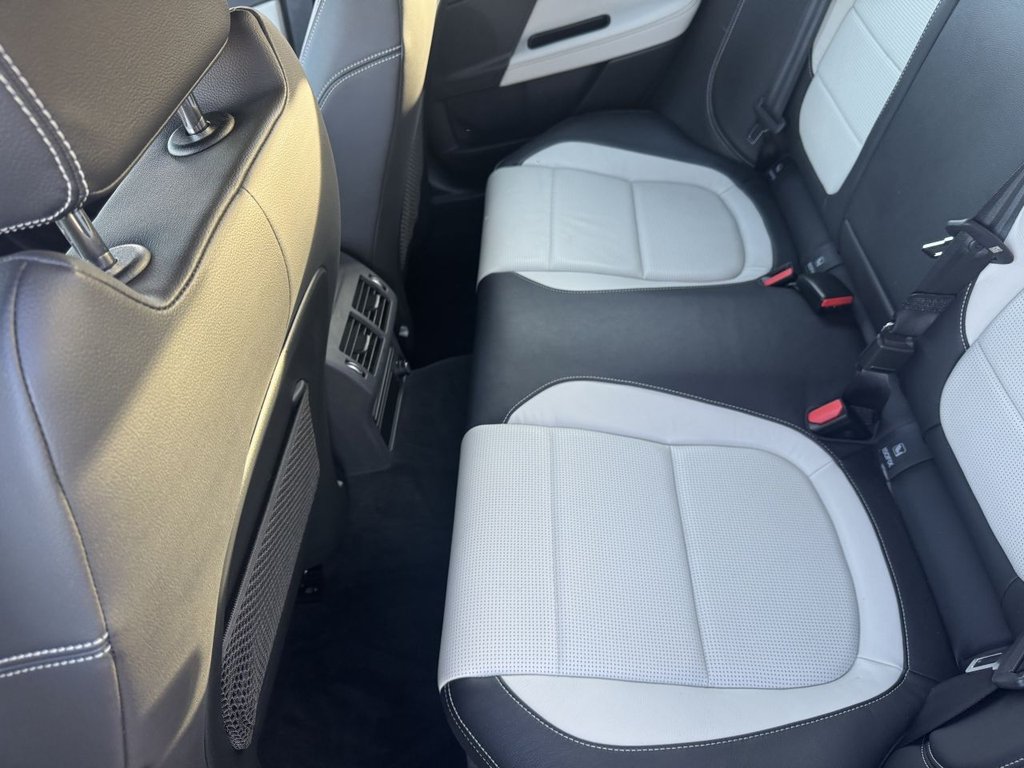 Used Jaguar XE 2016 for sale - 77065219: Photo 32