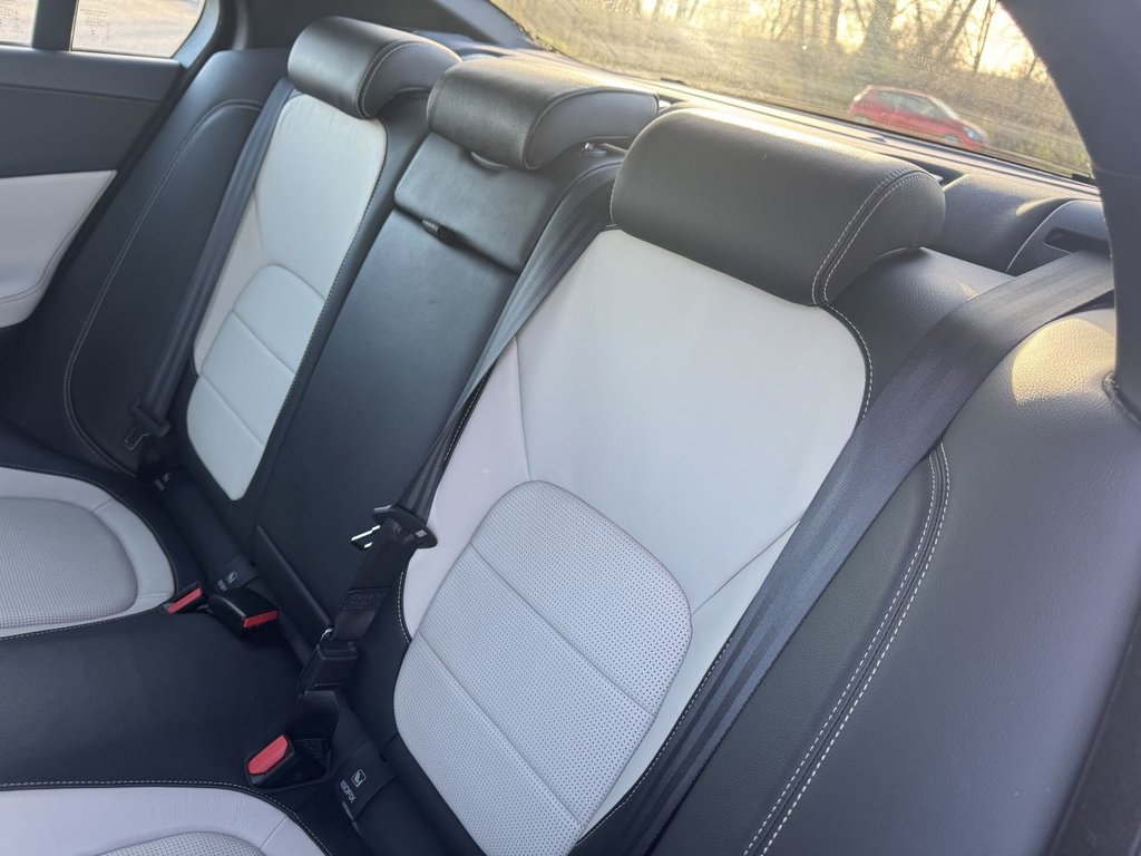 Used Jaguar XE 2016 for sale - 77065219: Photo 33