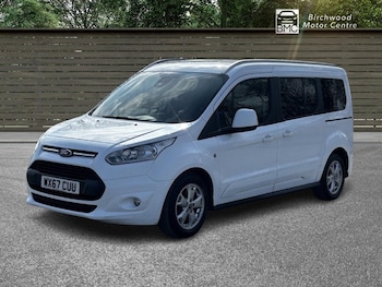 Used Ford Grand Tourneo Connect 2017 for sale - 77849986: Photo